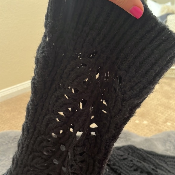 Anthropologie crochet tunic sweater - Picture 2 of 5